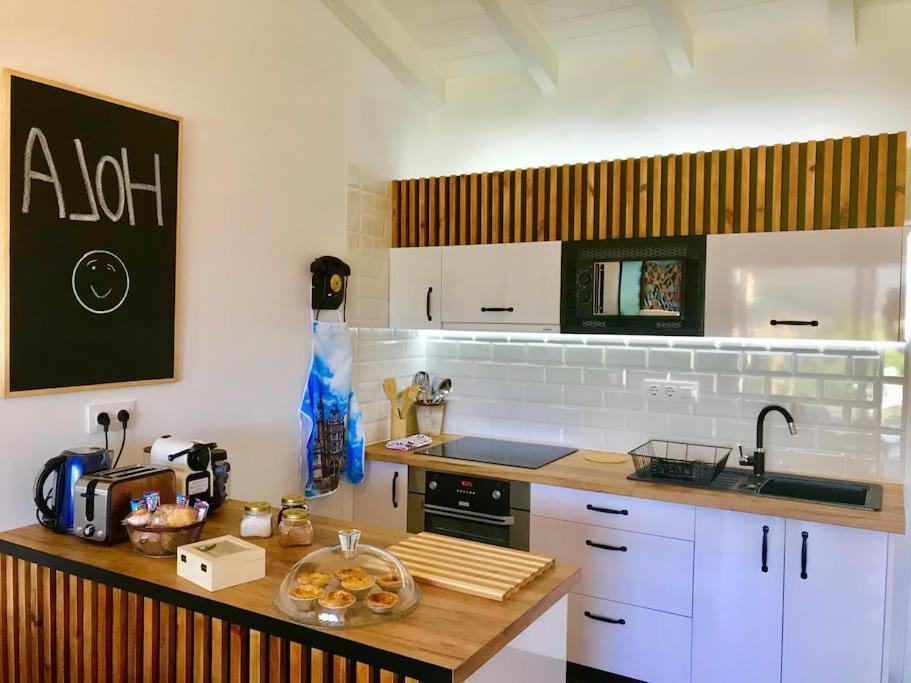 Casa Nueva En Vigo Rural Mos Con Jacuzzi Y Chimenea Para Escapada Romantica 폰테베드라 외부 사진